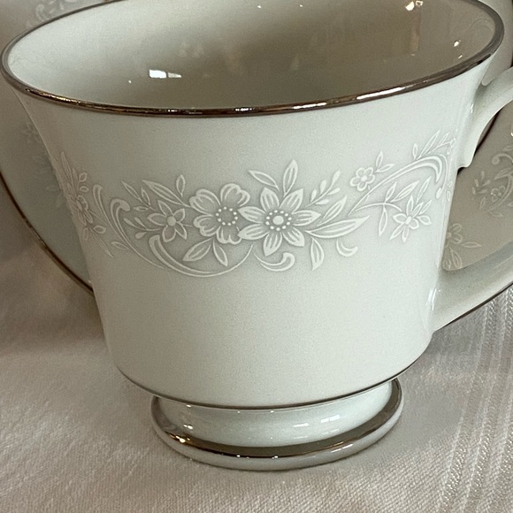 Vintage Noritake Cumberland Pattern Fine Bone China - Picture 8 of 10